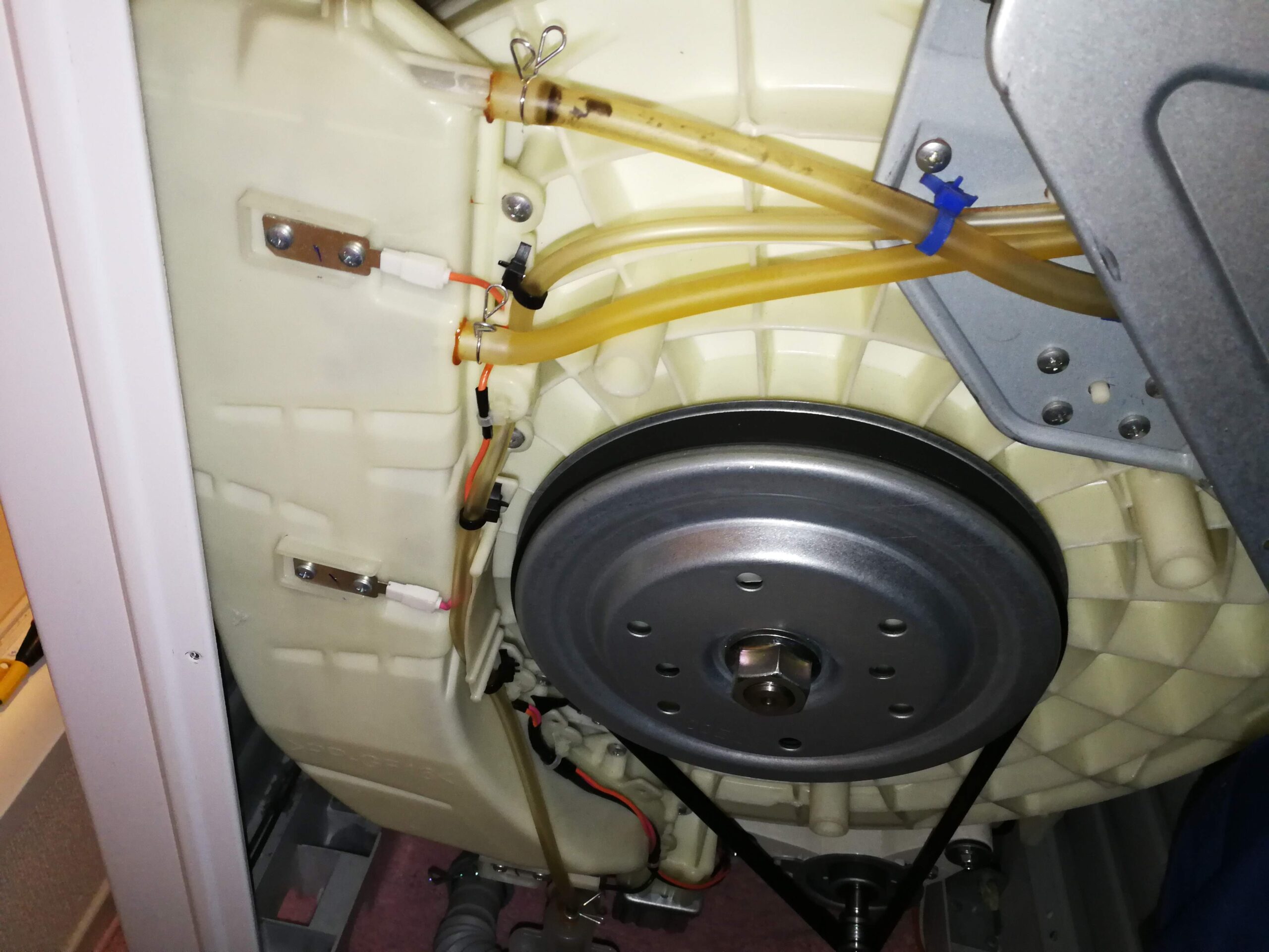 Panasonic ドラム式洗濯機 NA-VD100L 修理作業